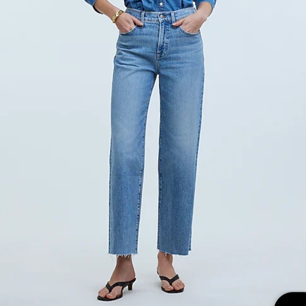 Worn only a few times the Madewell slim wide leg crop